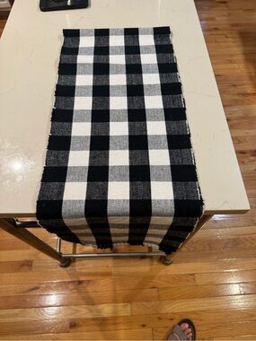 Black & White Buffalo Check Table Runner